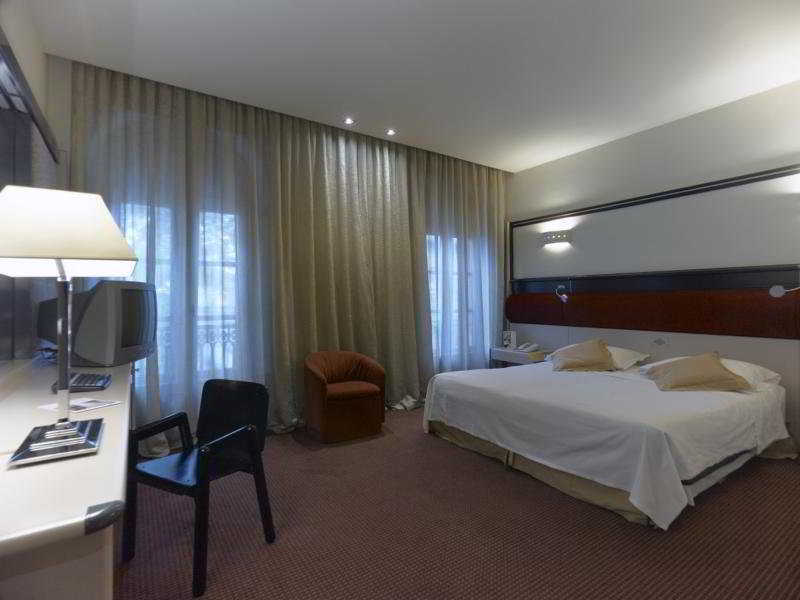 Hotel Nh Ligure 4*